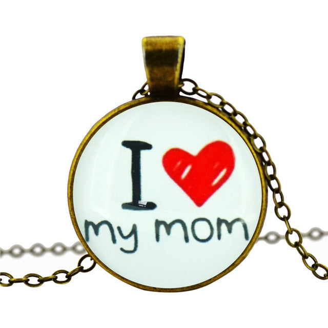 "I love my mom" Necklace